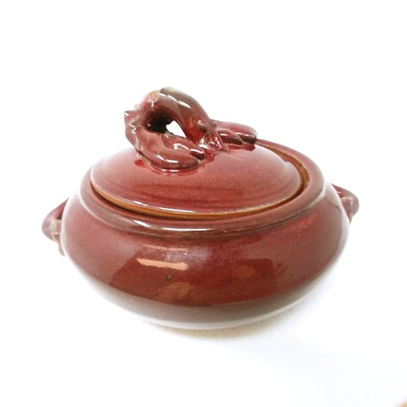 Unbranded Other - Bowl Serving Bowl Lobster Lid Glazed Pottery Burgundy Vintage Kitchen Decor